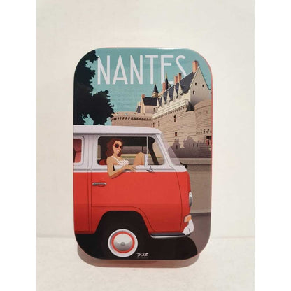 Petites boites au décor de Nantes